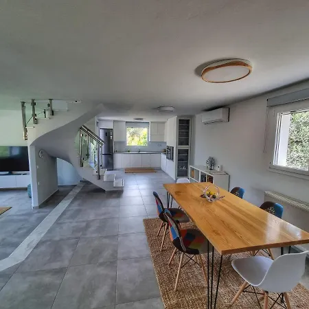 Apartament Niamare *